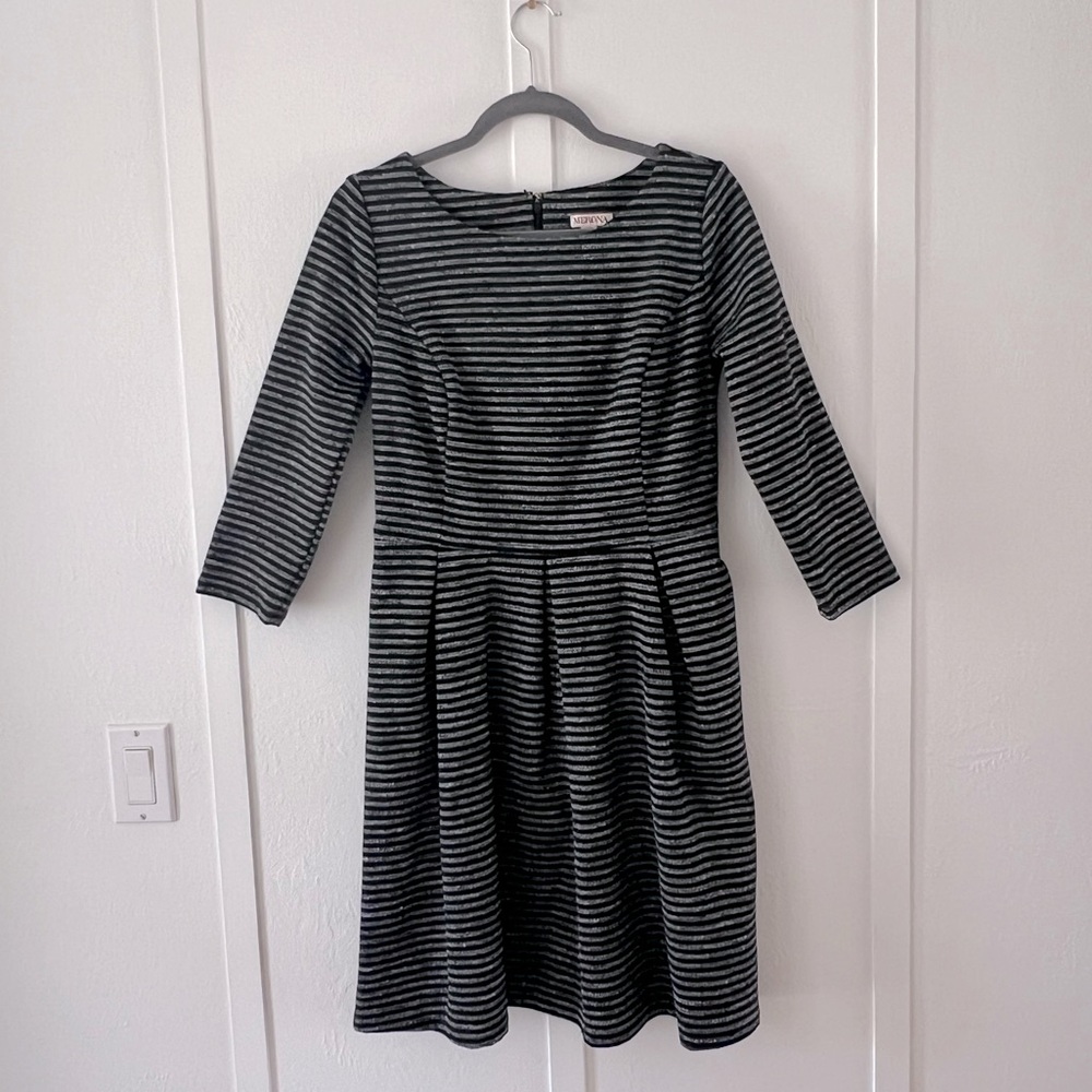 Merona 3/4 sleeve dress Size MEDIUM
